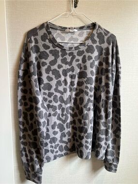 Time and Tru Gray Leopard-Print Crewneck Sweater